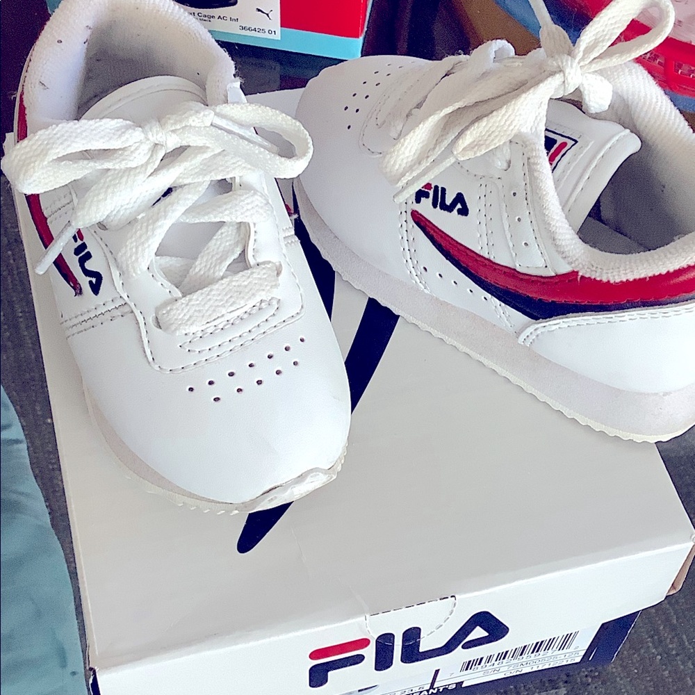 FILA gym-shoes unisex size 5c